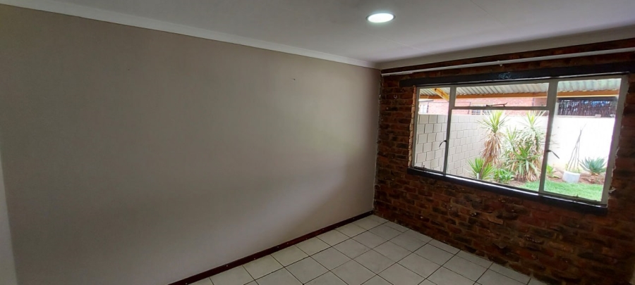 15 Bedroom Property for Sale in Kellys View Free State